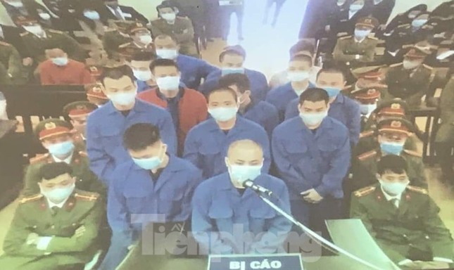 Con nuôi Đường ‘Nhuệ’ và đồng bọn hầu toà ảnh 6