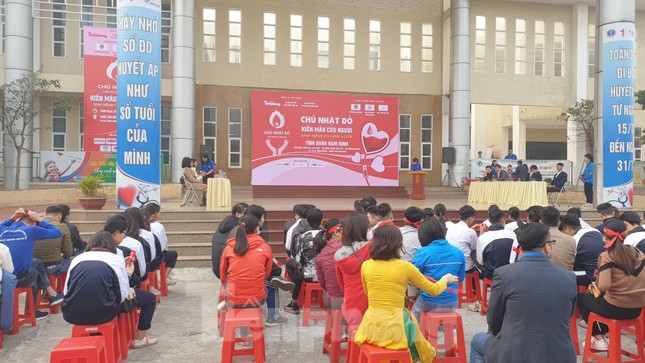Chủ nhật Đỏ tại Nam Định thu hút hàng ngàn đoàn viên thanh niên ảnh 5