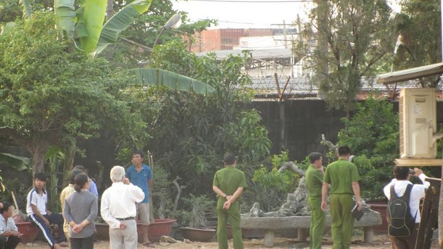 Vướng dây điện, xe cẩu cháy rụi, tài xế chết thảm ảnh 1