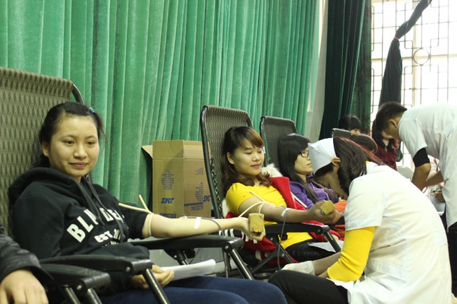 Hơn 8.400 đơn vị máu trong Chủ Nhật Đỏ ảnh 5