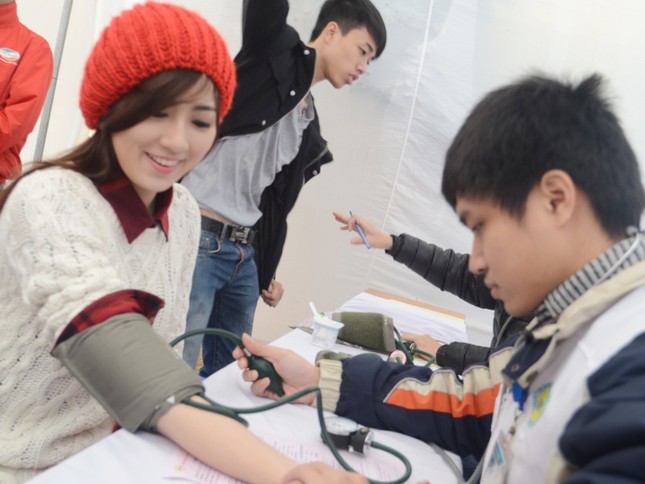 Hơn 8.400 đơn vị máu trong Chủ Nhật Đỏ ảnh 6