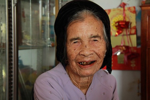 Mẹ Việt Nam anh hùng gửi thư tới chiến sĩ bảo vệ biển đảo ảnh 3
