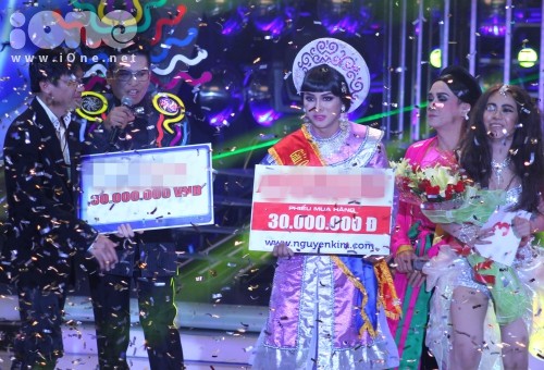 Hoài Lâm bất ngờ xuất hiện trong đề Văn luyện thi ảnh 2