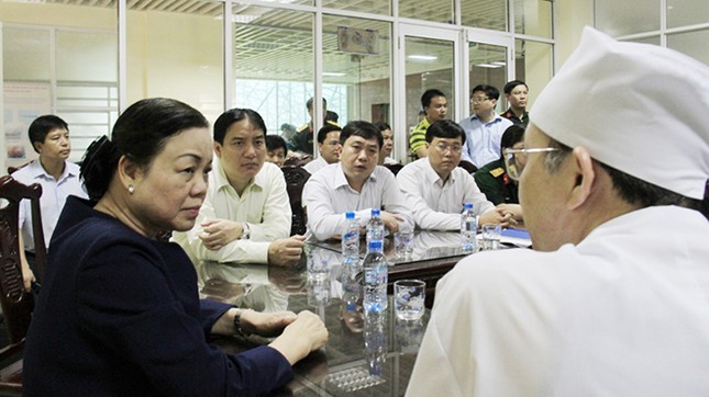 Tặng, truy tặng Huy hiệu Tuổi trẻ dũng cảm cho chiến sĩ vụ máy bay rơi ảnh 2