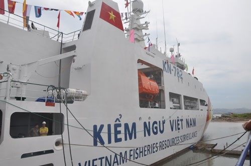 Chủ tịch nước kiểm tra tiến độ đóng tàu Kiểm ngư KN 782 ảnh 1