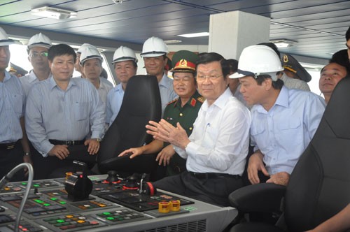 Chủ tịch nước kiểm tra tiến độ đóng tàu Kiểm ngư KN 782 ảnh 4