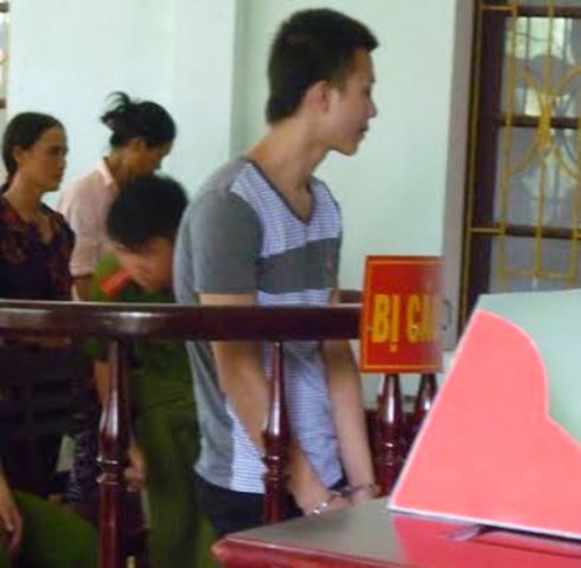 Cô gái tâm thần bị hàng xóm hiếp dâm nhiều lần ảnh 1