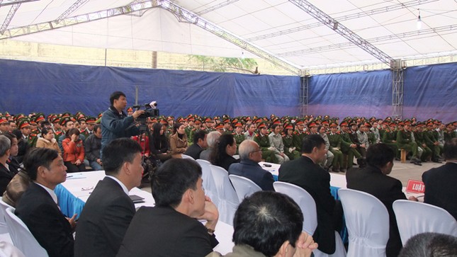 Những con thiêu thân và 29 án tử trong một phiên tòa ảnh 1