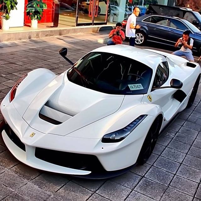 Những gam màu độc và đẹp của Ferrari LaFerrari ảnh 3