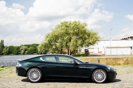 Choáng váng với Aston Martin Rapide S có màu sơn siêu 'độc' ảnh 21