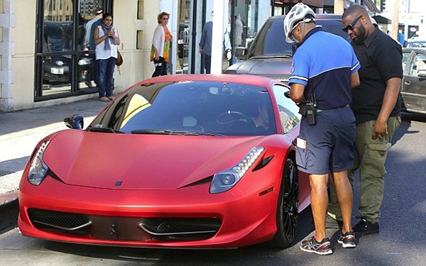 Justin Bieber vung tiền tậu siêu xe LaFerrari giá triệu đô ảnh 1