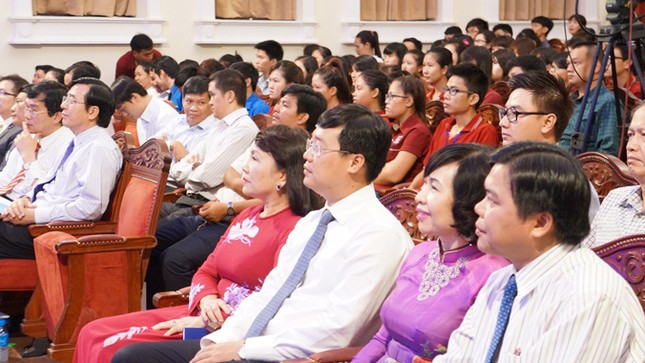 Tuổi trẻ học tập và làm theo tấm gương đạo đức Hồ Chí Minh ảnh 1