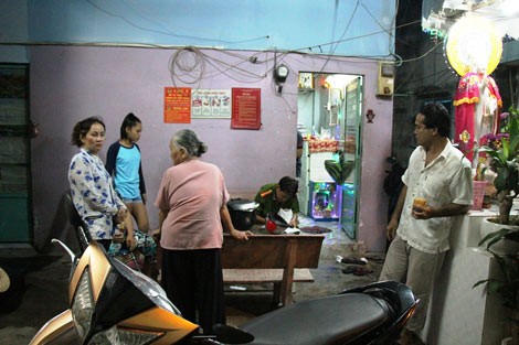 Hãi hùng phát hiện thi thể phụ nữ khỏa thân trong phòng trọ ảnh 2