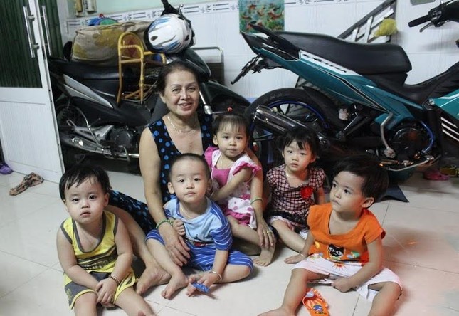 Tâm sự của người phụ nữ sinh 5 đầu tiên ở Việt Nam ảnh 3