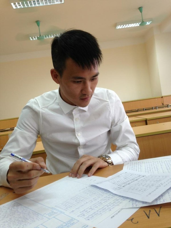 Thủy Tiên ủng hộ Công Vinh thi Đại học Luật ảnh 1