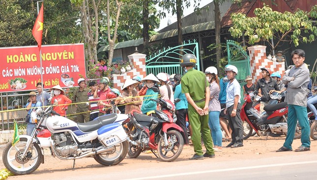 Nghi án chồng giết vợ rồi tự sát trong tiệm hớt tóc ảnh 1