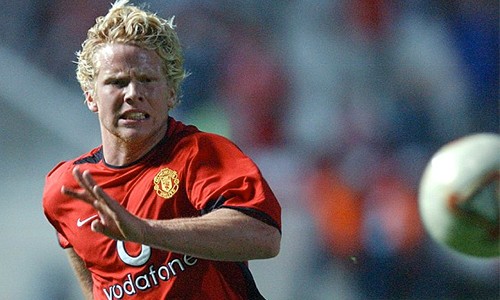 Ferguson nổi giận vì Beckham xin đi máy bay tới sân tập ảnh 1