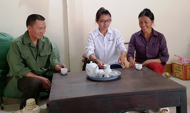 Trao học bổng 'toàn khóa' cho thí sinh dân tộc thiểu số đạt 27,5 điểm ảnh 2