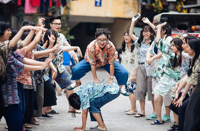 Thú vị bộ ảnh kỷ yếu mang phong cách thời bao cấp của teen Hà Nội ảnh 5