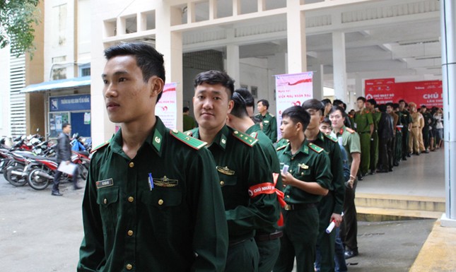 Chủ Nhật Đỏ ở Đà Nẵng: 'Đó là yêu thương...' ảnh 2