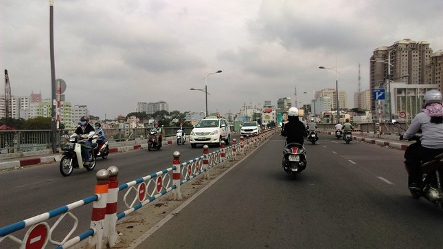 Sài Gòn thông thoáng ngày đầu đi làm sau kỳ nghỉ Tết ảnh 1