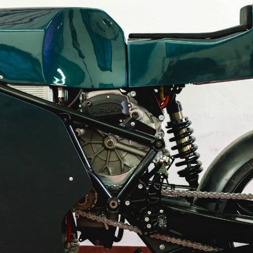 Soi 'cú đêm' cực ngầu Ducati 750 F1 ảnh 4