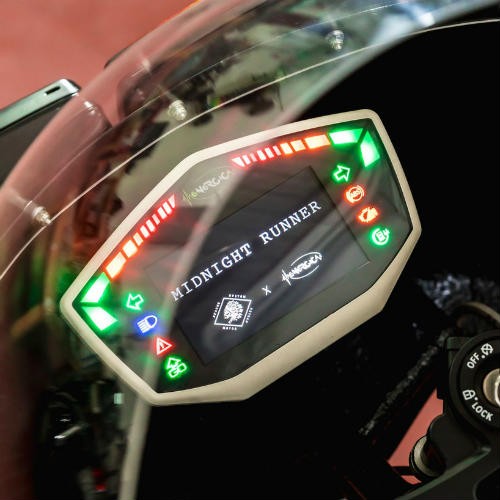 Soi 'cú đêm' cực ngầu Ducati 750 F1 ảnh 5