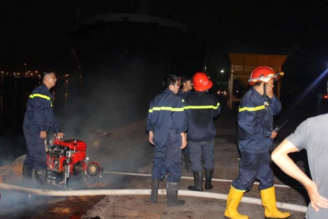 Hình ảnh kinh hoàng vụ cháy kho hàng hơn 5.000m2 ảnh 3