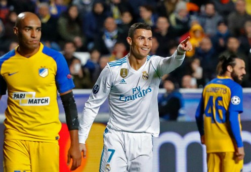 'Fan cuồng' xăm tên và biểu tượng của Ronaldo ảnh 1