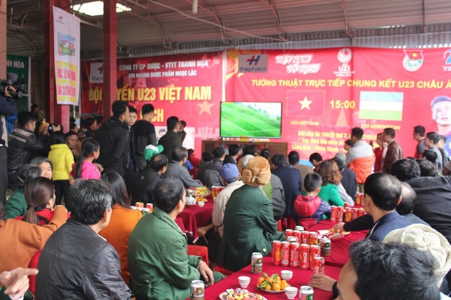 Làng Bào rộn ràng sắc đỏ cổ vũ U23 Việt Nam ảnh 6