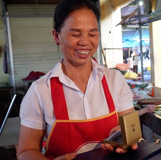 Giới cầu thủ Việt Nam tưng bừng chào mừng ngày 8/3 ảnh 1