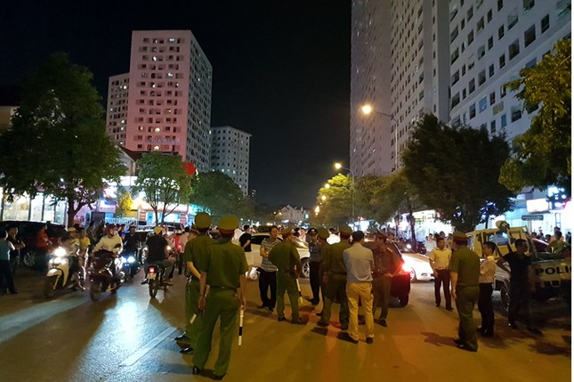 Náo loạn vì bãi đỗ xe 'lậu' lớn nhất Linh Đàm bị đóng cửa ảnh 8
