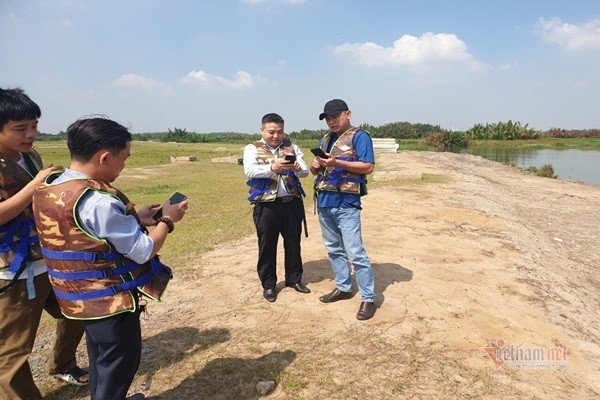 Cuối năm, người người vác bao tải tiền lao vào cơn sốt đất ảnh 1
