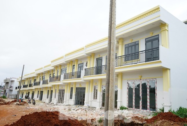 Lùm xùm 26 căn liền kề 'mọc' trái phép, rộ dự án chưa nghiệm thu đưa dân vào ở ảnh 4