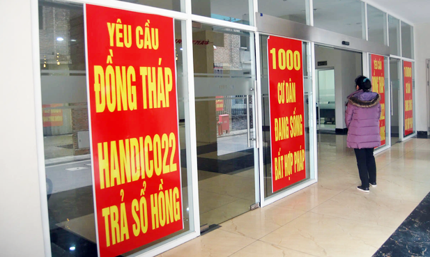 Điều tra chủ khu chung cư ở Hà Nội lừa dối khách hàng, bán hết nhà chưa nộp tiền đất ảnh 2