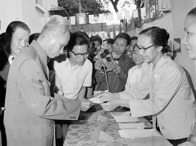 45 năm Ngày Tổng tuyển cử bầu Quốc hội của nước Việt Nam thống nhất ảnh 30
