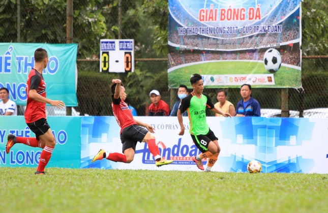 Quyết liệt bóng đá phủi Sài thành, “nóng” như V-League ảnh 2