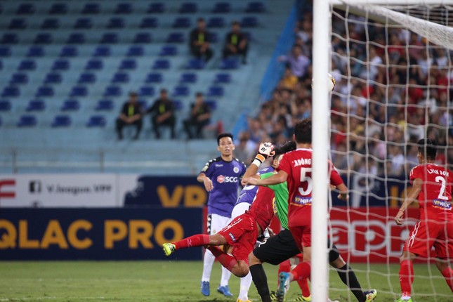 V-League chưa đẹp, sao lại trách HAGL chơi xấu? ảnh 1