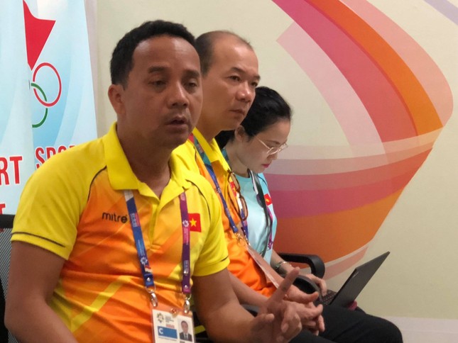 Nhiều câu hỏi về Ánh Viên với lãnh đạo đoàn TTVN tại Asiad 2018 ảnh 1