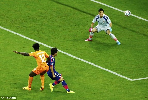 Bờ Biển Ngà - Nhật Bản (2-1): Quá nhanh, quá nguy hiểm ảnh 5