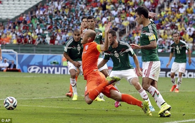Arjen Robben: Tài năng và thủ đoạn ảnh 1