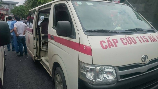Sập nhà cũ ở Hà Nội, hai người tử vong dưới đống đổ nát ảnh 3