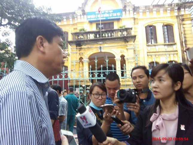 Sập nhà cũ ở Hà Nội, hai người tử vong dưới đống đổ nát ảnh 39