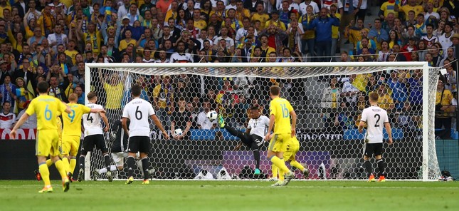 Đức vs Ukraine (2-0): Nhà vô địch khởi đầu thuận lợi ảnh 13