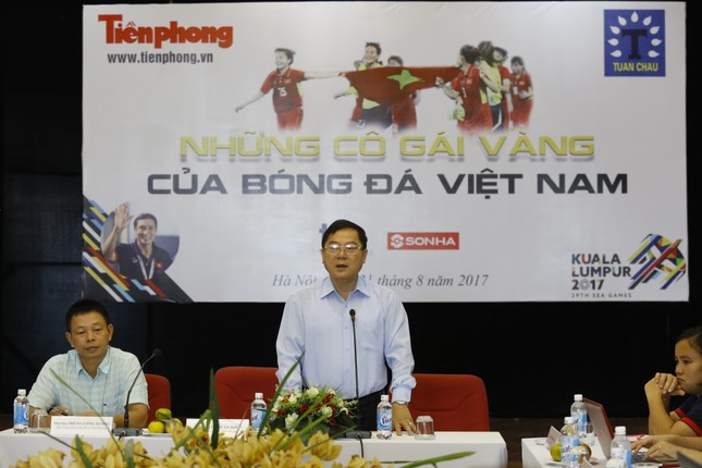 Giao lưu trực tuyến với những 'cô gái vàng' bóng đá Việt ảnh 1
