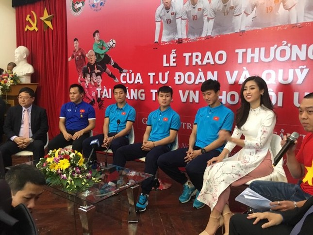 U23 Việt Nam: 'Không quản mưa tuyết, cứ ra sân là 'chiến' thôi' ảnh 23
