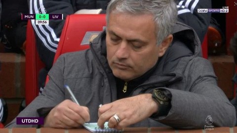 Tiết lộ 'bí kíp' của Mourinho ở trận thắng Liverpool ảnh 1