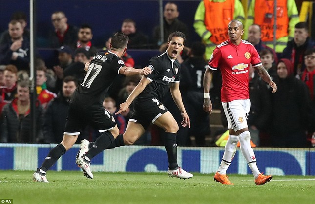 Thất thủ ở Old Trafford, M.U cúi đầu rời Champions League ảnh 4