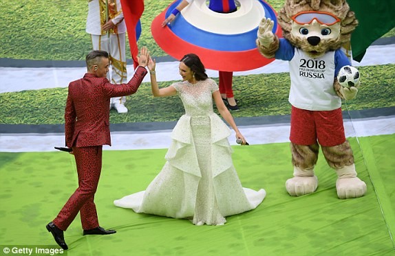 Nước Nga tưng bừng náo nhiệt khai hội World Cup 2018 ảnh 59