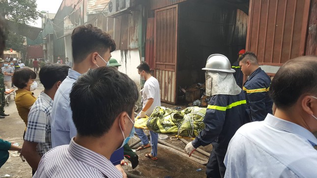 Cháy kinh hoàng ở Trung Văn: Bốn người trong một gia đình tử vong ảnh 2